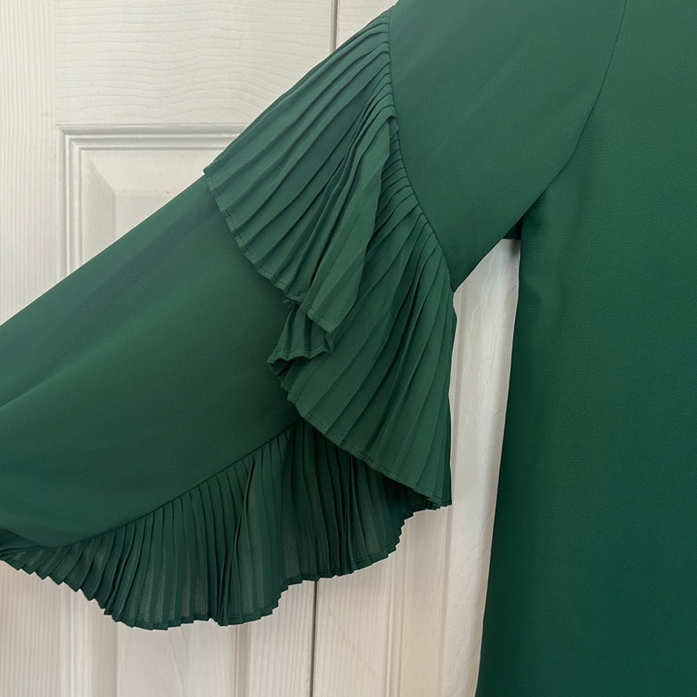 Green Ruffle Dress - Picture 5 of 10